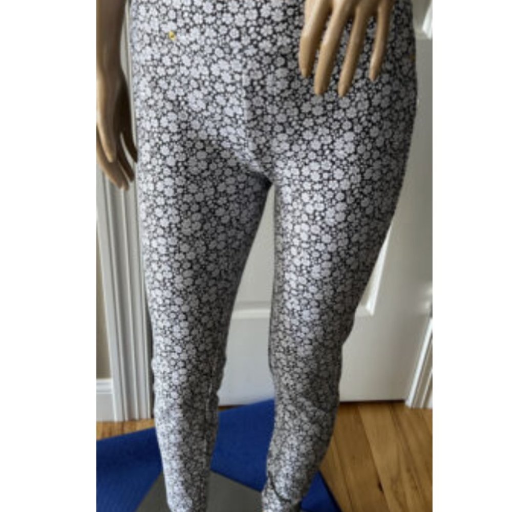 Michael Kors White & Black Flower Patterned Pants - SMALL